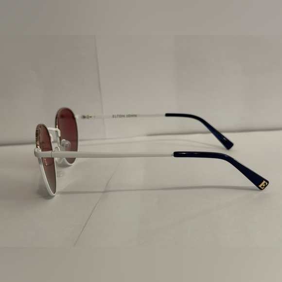 ELTON JOHN Limited Edition Dodger Sunglasses 2022 - Picture 6 of 6